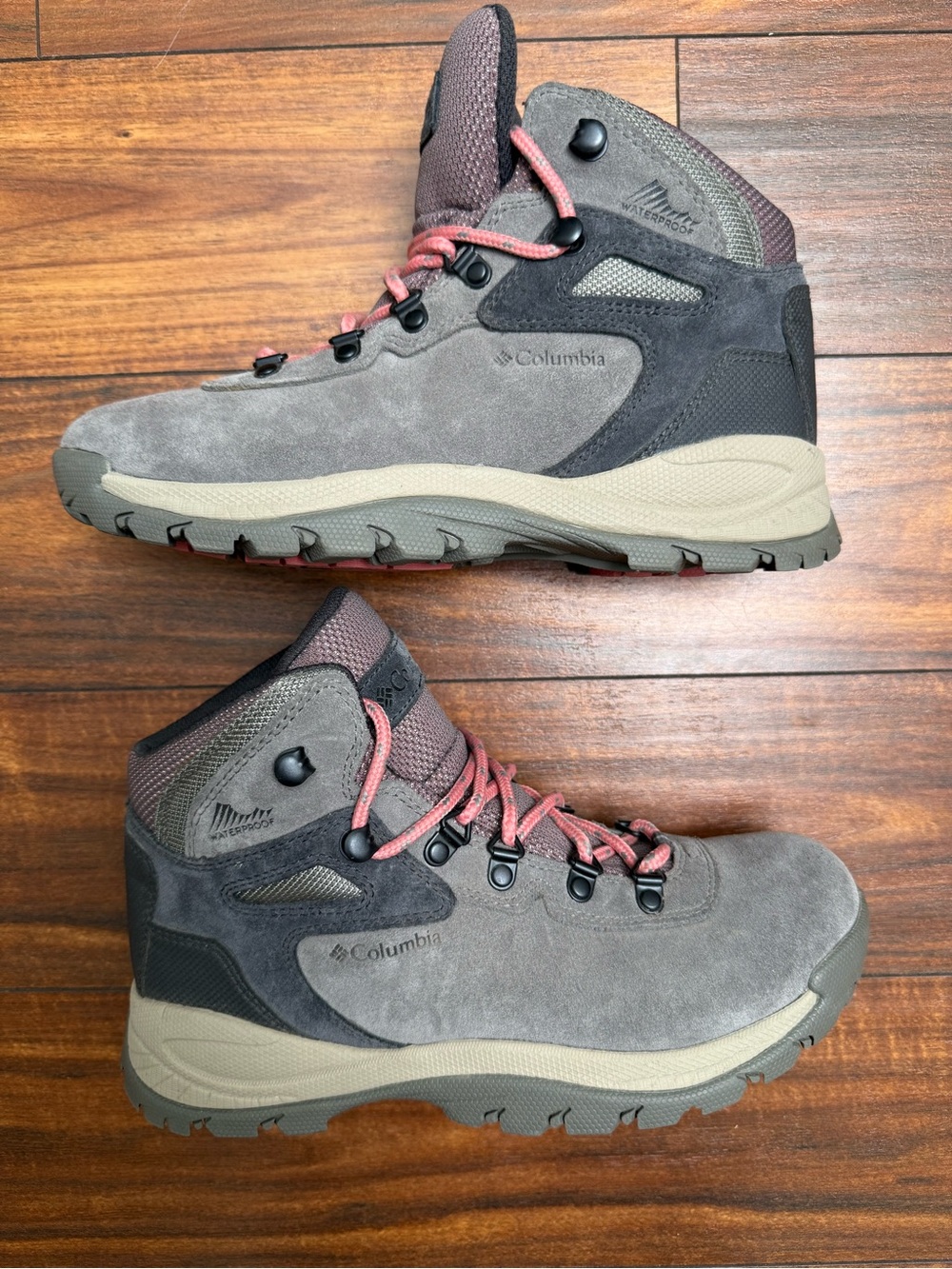 Columbia Gray Suede Waterproof Hiking Boots with Pink Laces 7.5 - Picture 8 of 9
